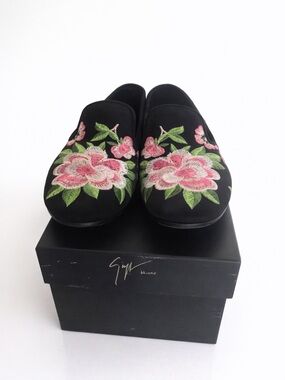 Giuseppe Zanotti flats